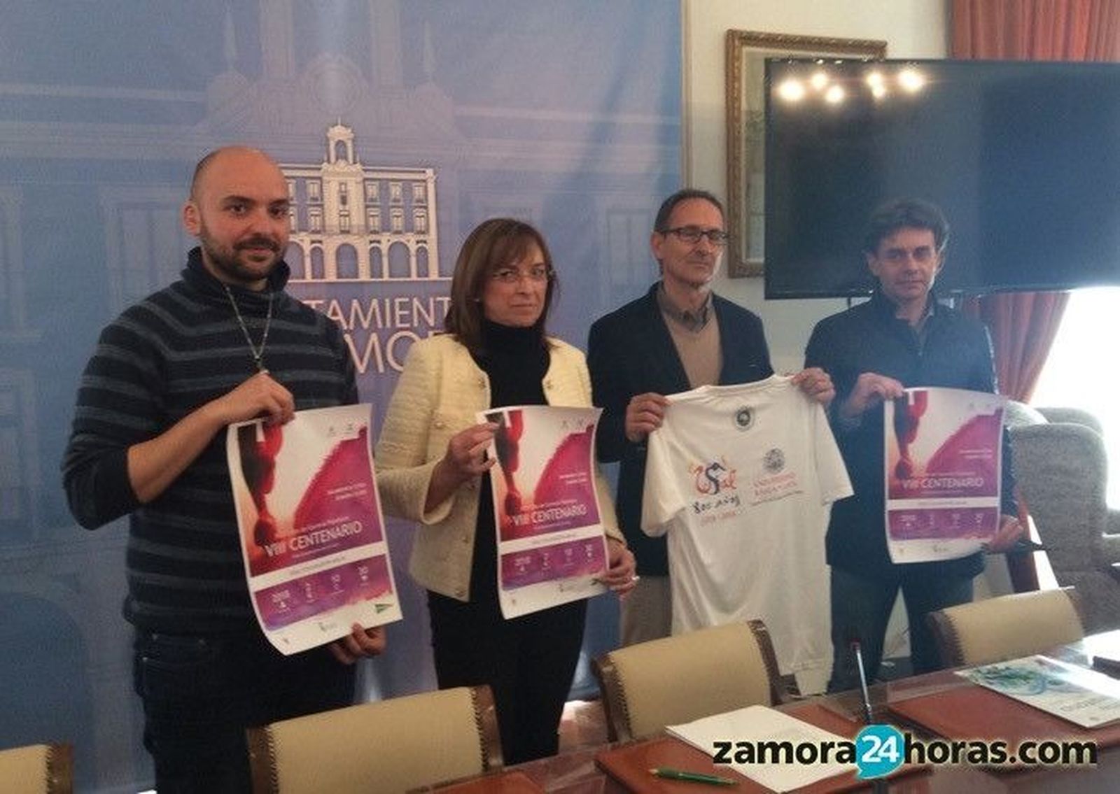 La USAL celebra sus 800 años corriendo por las calles de Zamora