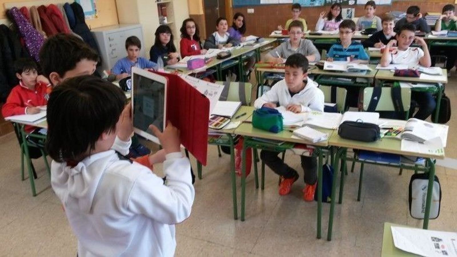 Educación impulsa el reciclaje de aparatos eléctricos entre los alumnos de la Comunidad