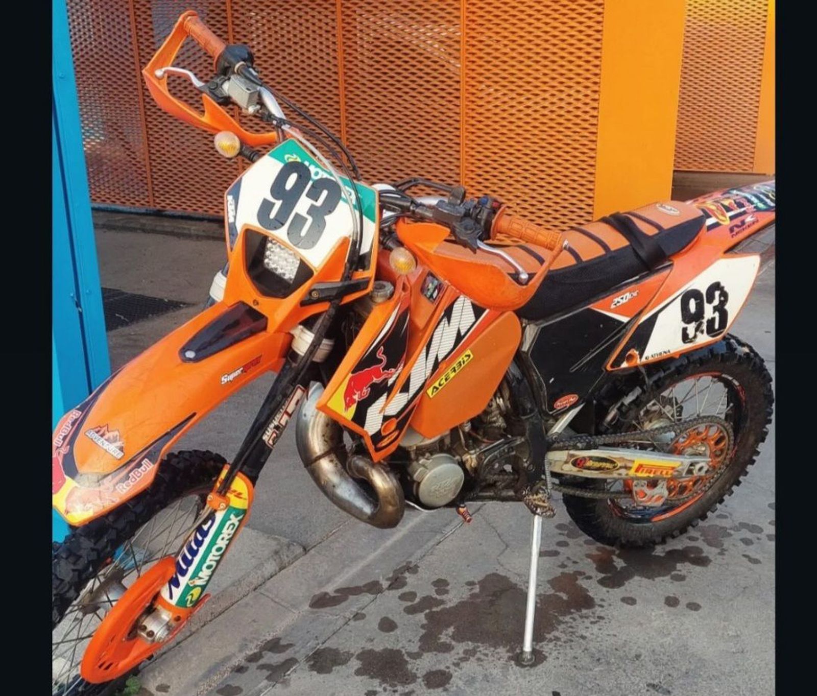 Imagen de la motocicleta sustraída.jpg