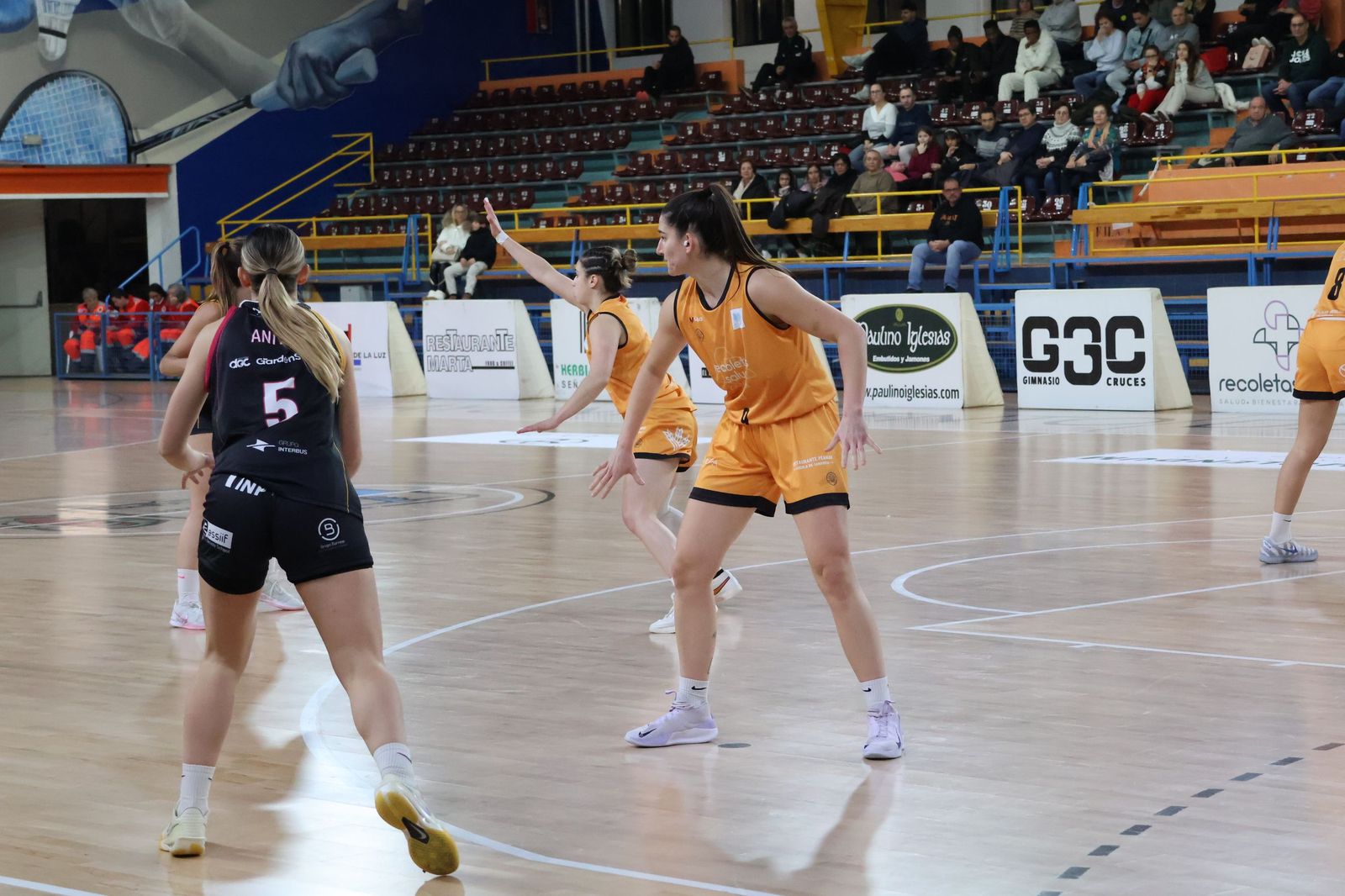 Partido entre CD Zamarat y Cajasol Baloncesto Sevilla