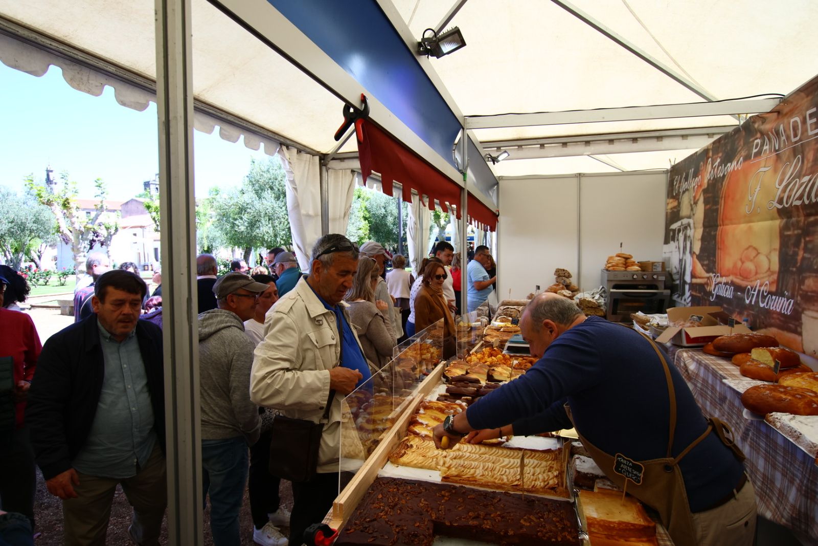 Ledesma ensalza la tradición salmantina con su Feria Alimentaria y Muestra Artesana