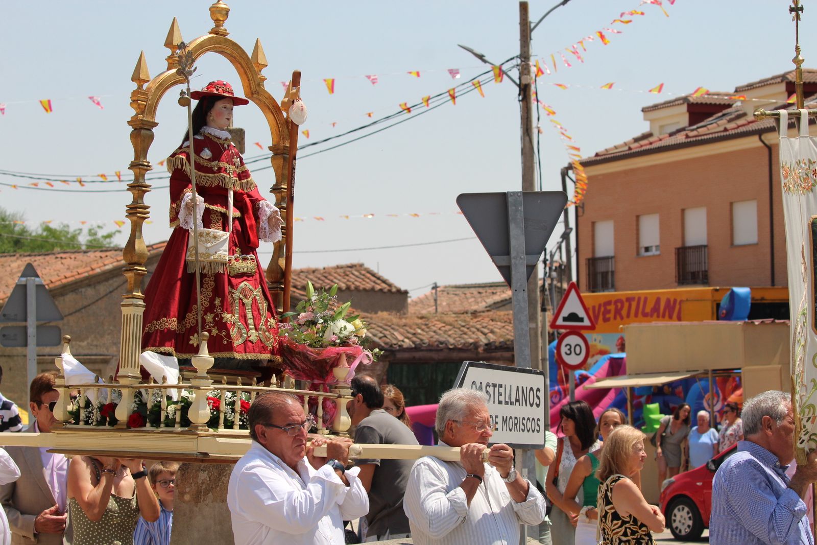 Moriscos. Procesión acompañada por la Agrupación Musical Virgen de la Vega