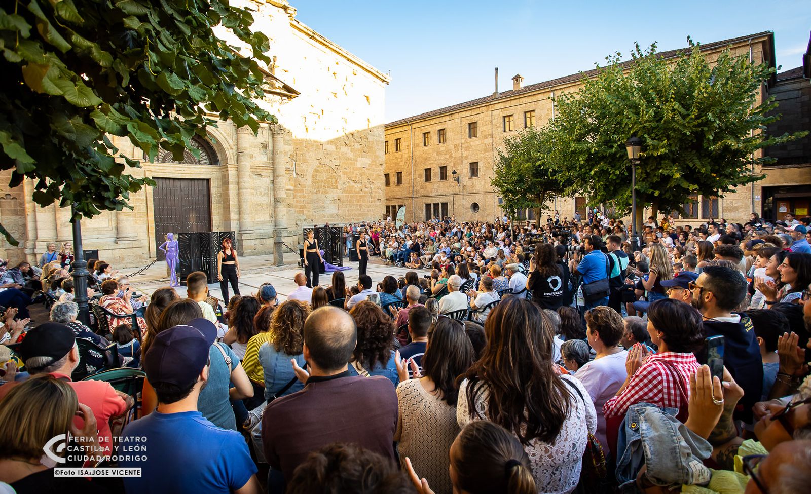 Tercera jornada de la Feria de Teatro de Castilla y León en Ciudad Rodrigo (11).jpg