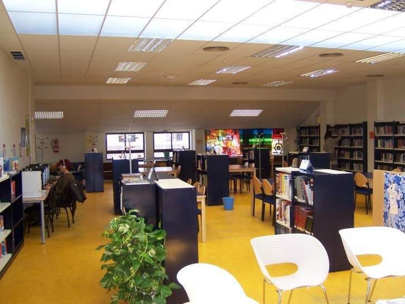 Una exposición conmemora el Día Mundial de la Biblioteca