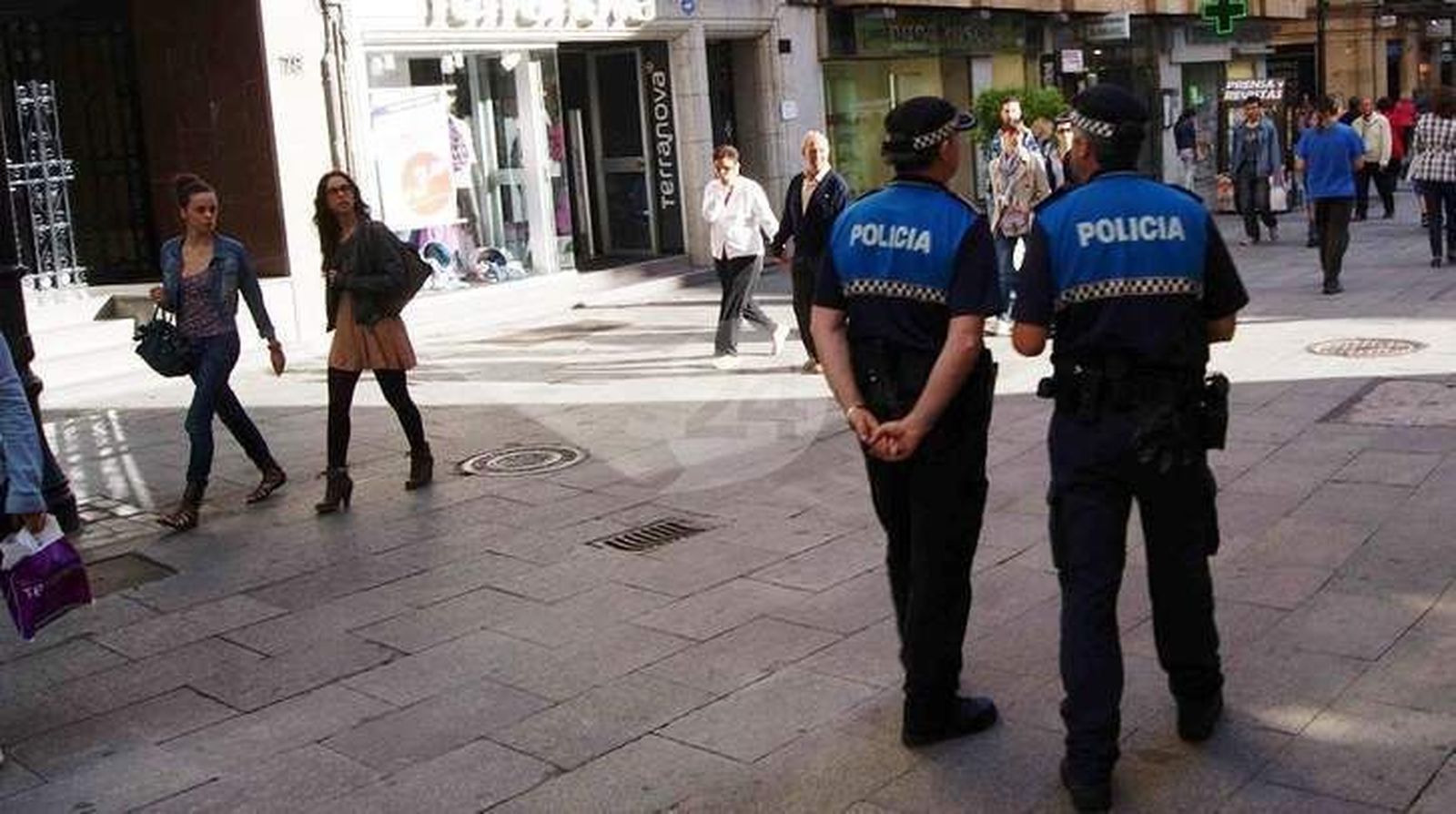 Convocadas veinte plazas en oposición libre de agente de la Policía Local