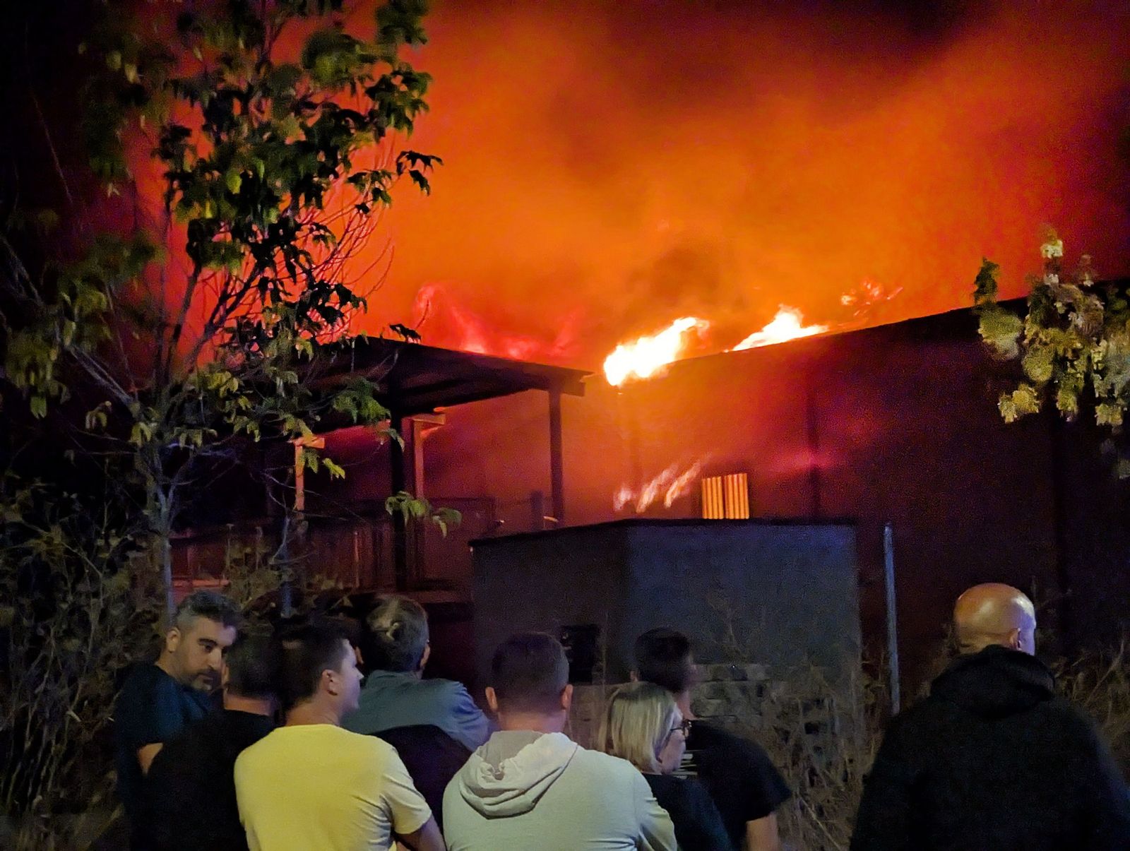 Herido un varón en el incendio de una nave en Ciudad Rodrigo