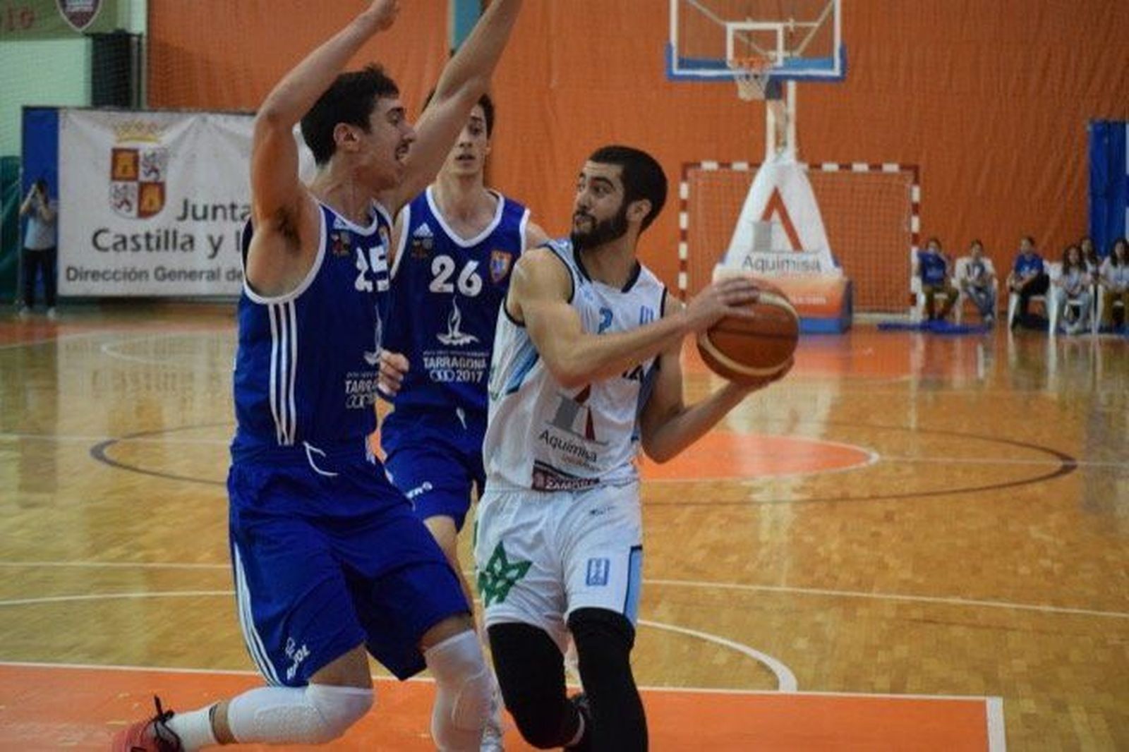 El Aquimisa vuelve a ganar, pero se jugará la permanencia a vida o muerte contra el Arcos Albacete (62-72)