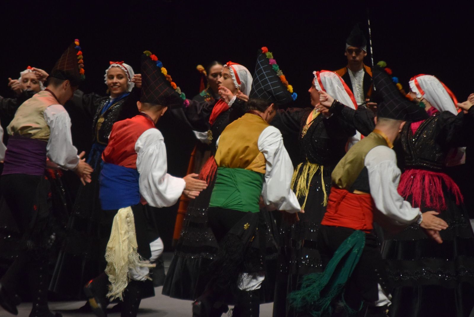 gala-de-clausura-del-festival-internacional-de-folklore-de-zamora-47