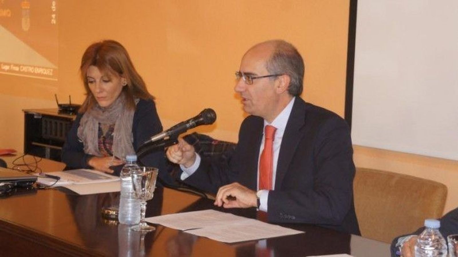 Alcaldes formados para prevenir el consumo de alcohol y drogas