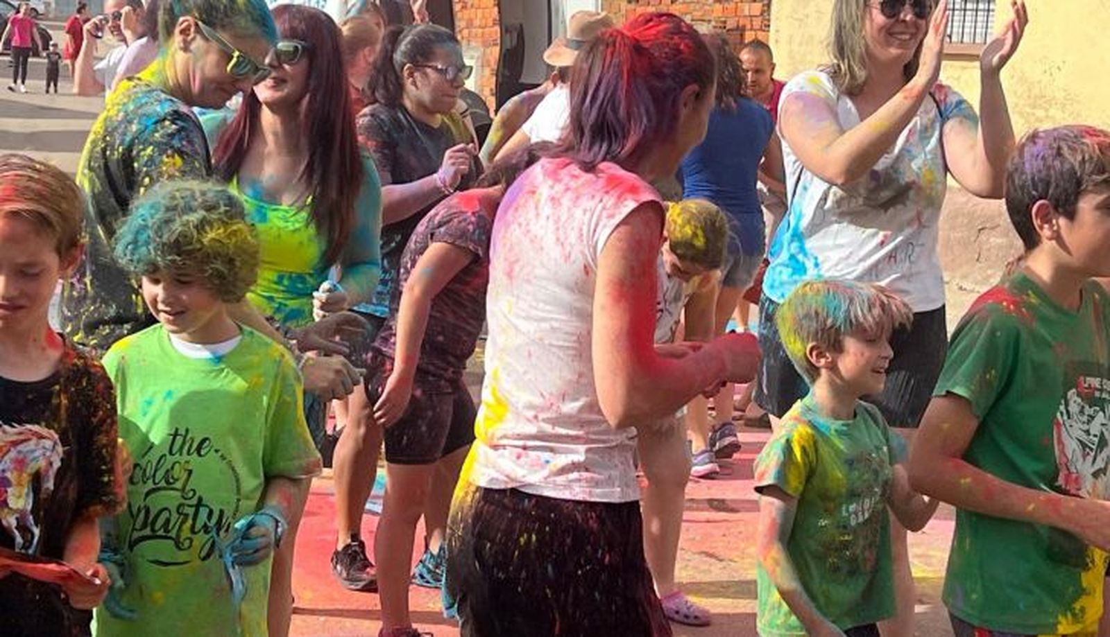 Color Party en Castellanos de Villiquera 