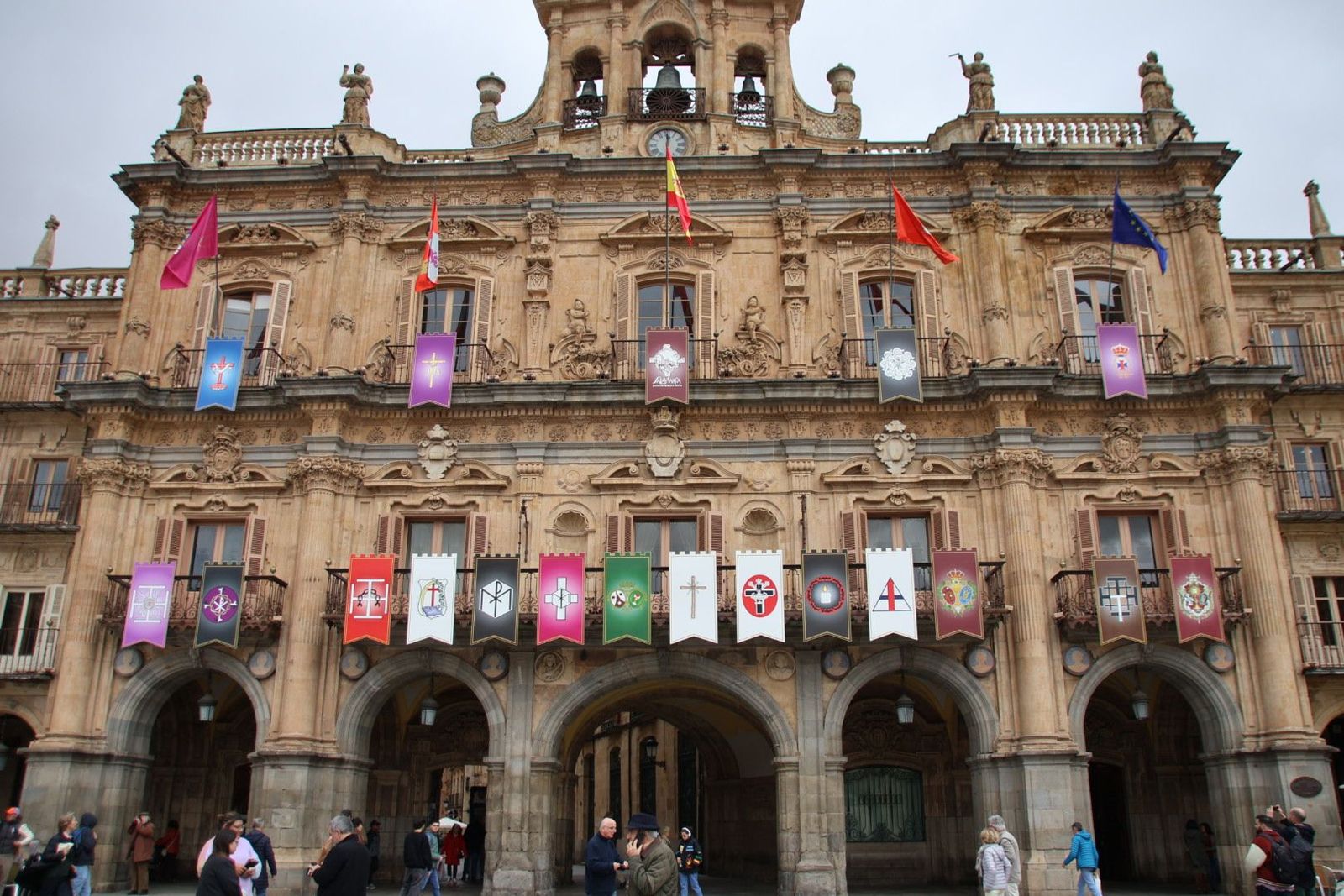 Reposteros de semana santa