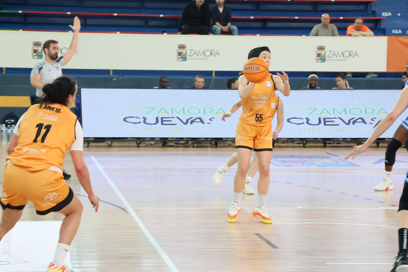 GALERÍA | El encuentro entre el CD Zamarat y el Azul Marino Mallorca, en imágenes