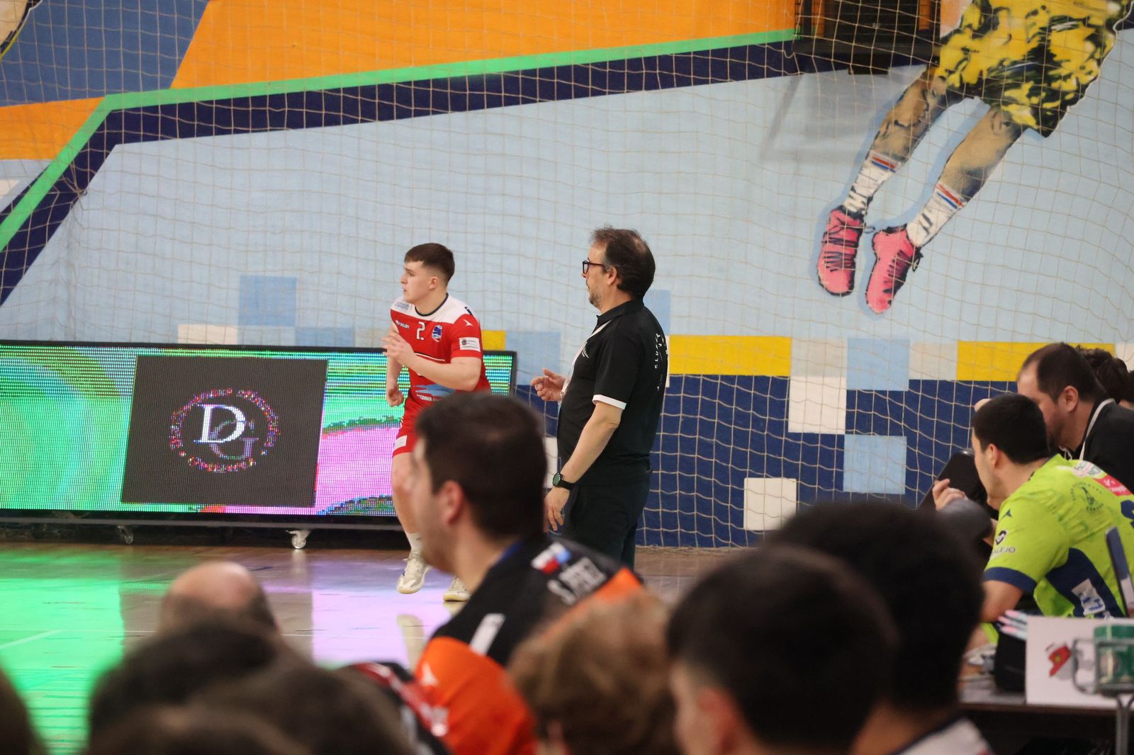 GALERÍA | Revive el apasionante duelo entre el Balonmano Zamora y el Ciudad de Santander