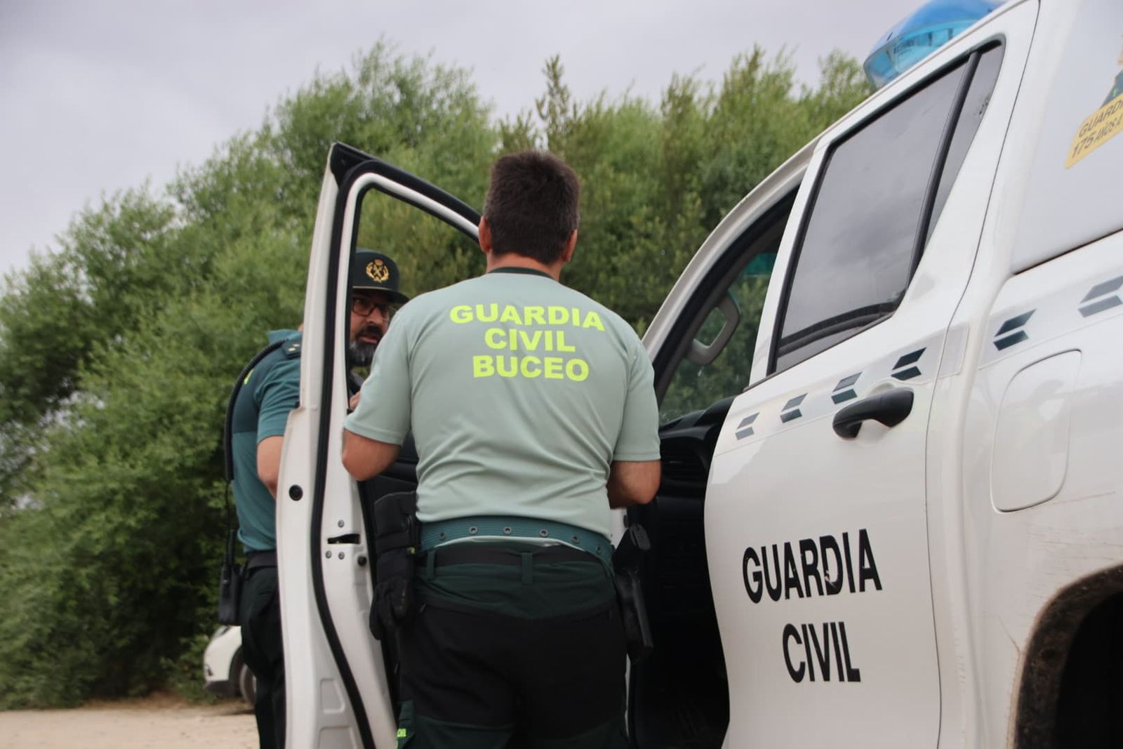 Operativo de búsqueda desplegado en Alba de Tormes para dar con el paradero del menor desaparecido en el río