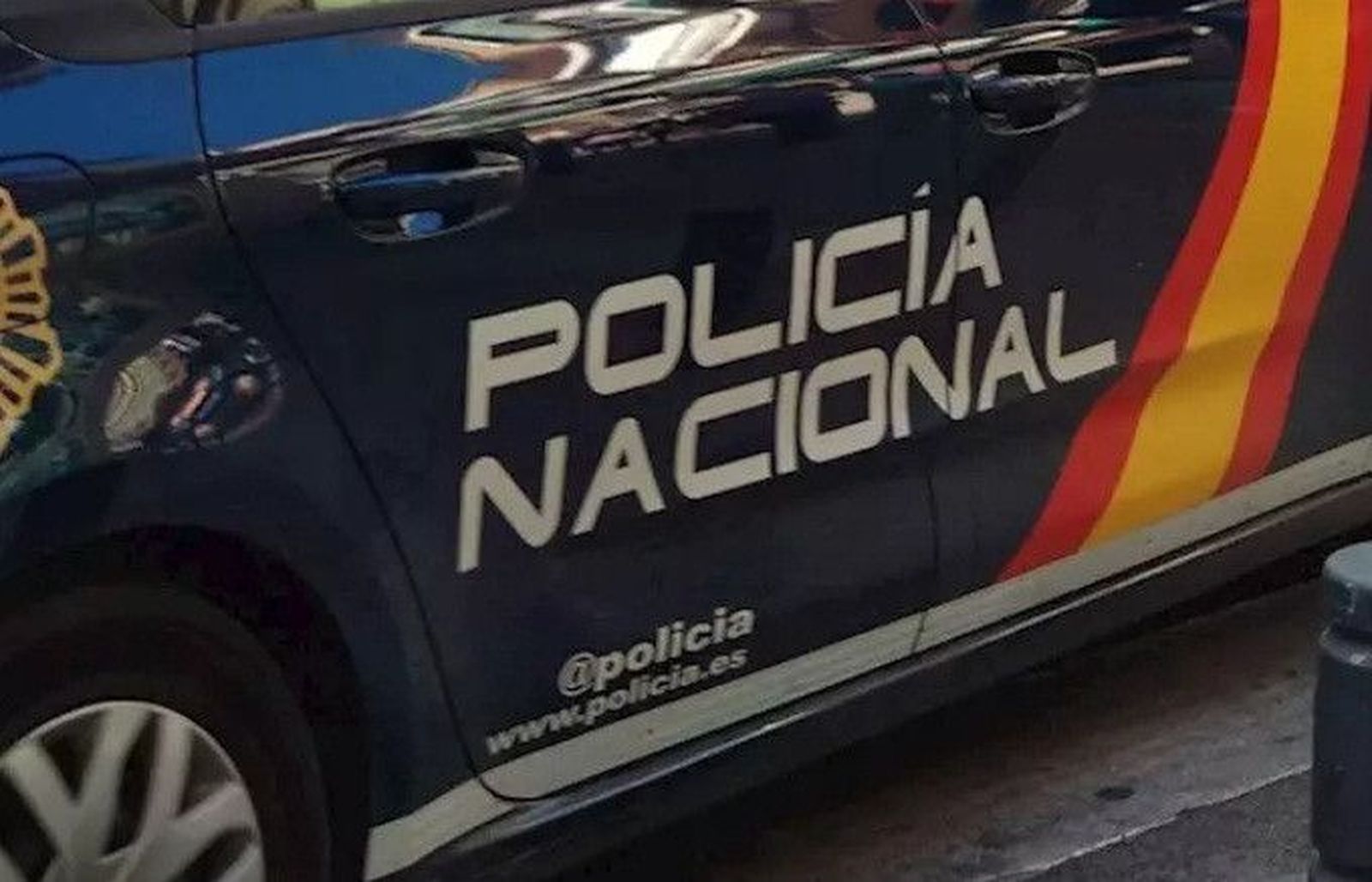 Policia nacional mujer china