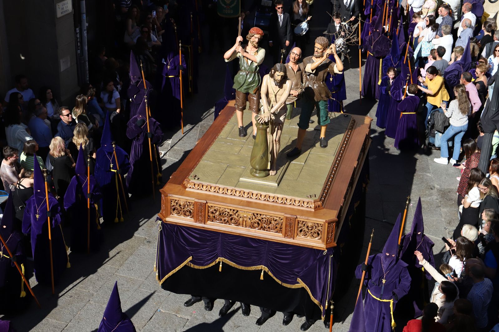 cofradia-de-la-santa-vera-cruz-disciplina-y-penitencia-26