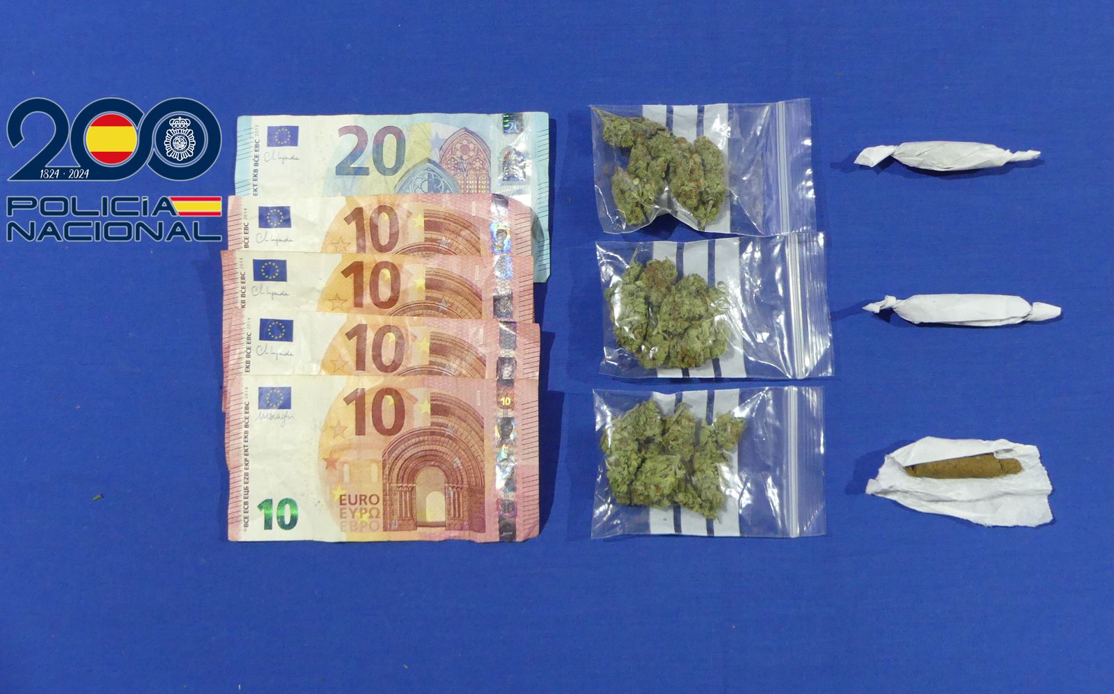 Detenida una mujer en Salamanca por llevar marihuana y hachís preparados para la venta Detenida una mujer en Salamanca por llevar marihuana y hachís preparados para la venta