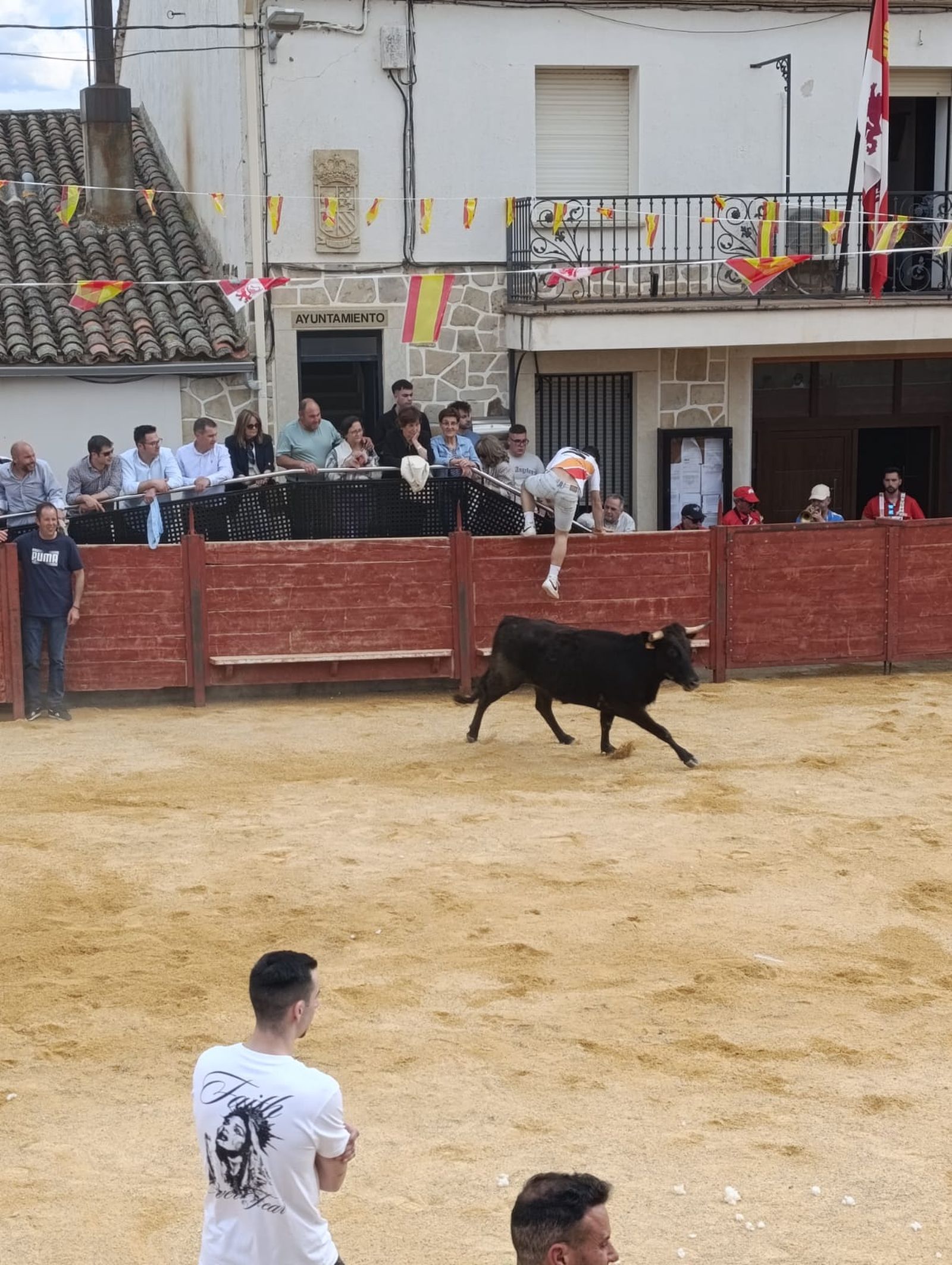 whatsapp-image-2025-05-17-at-19-37-20-3