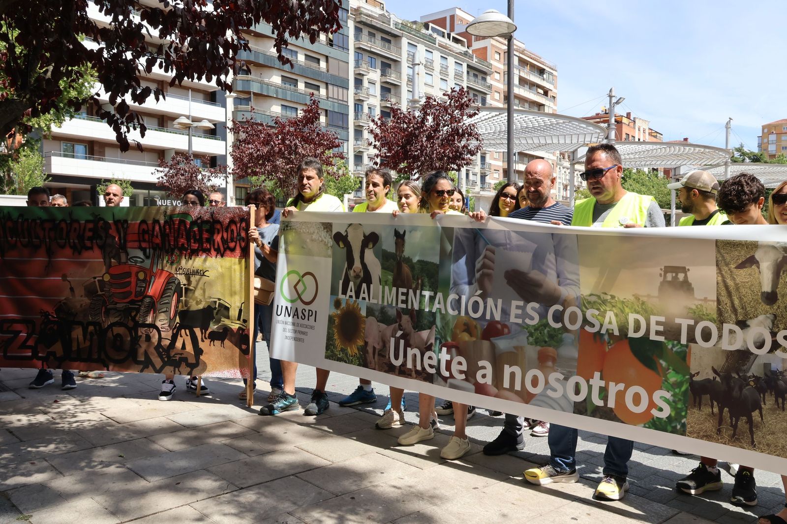 Marcha silenciosa en homenaje a David Lafoz (18).JPG