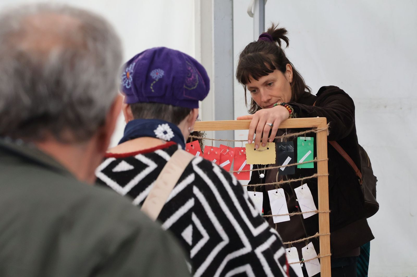 GALERÍA | Inauguración del mercadillo solidario en la Plaza Mayor de Zamora en apoyo al pueblo palestino