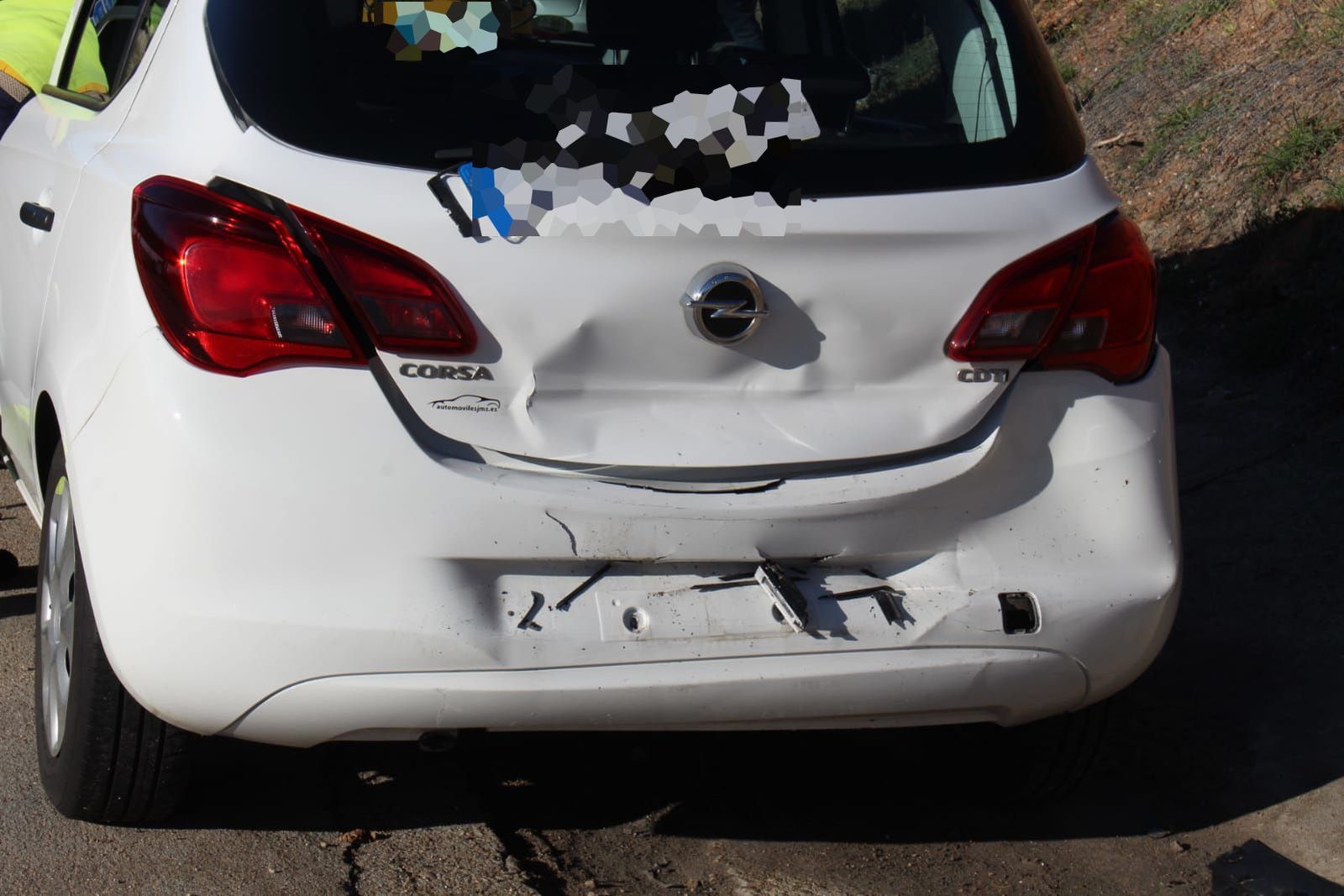 Accidente entre dos turismos en la nacional 630 (1)