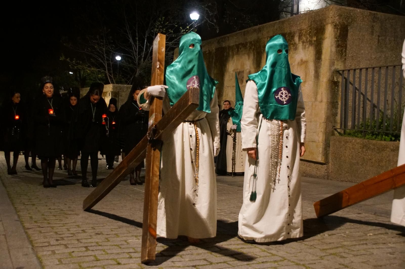 Las imágenes de la emotiva procesión de la Dominicana sin el Cristo de la Buena Muerte