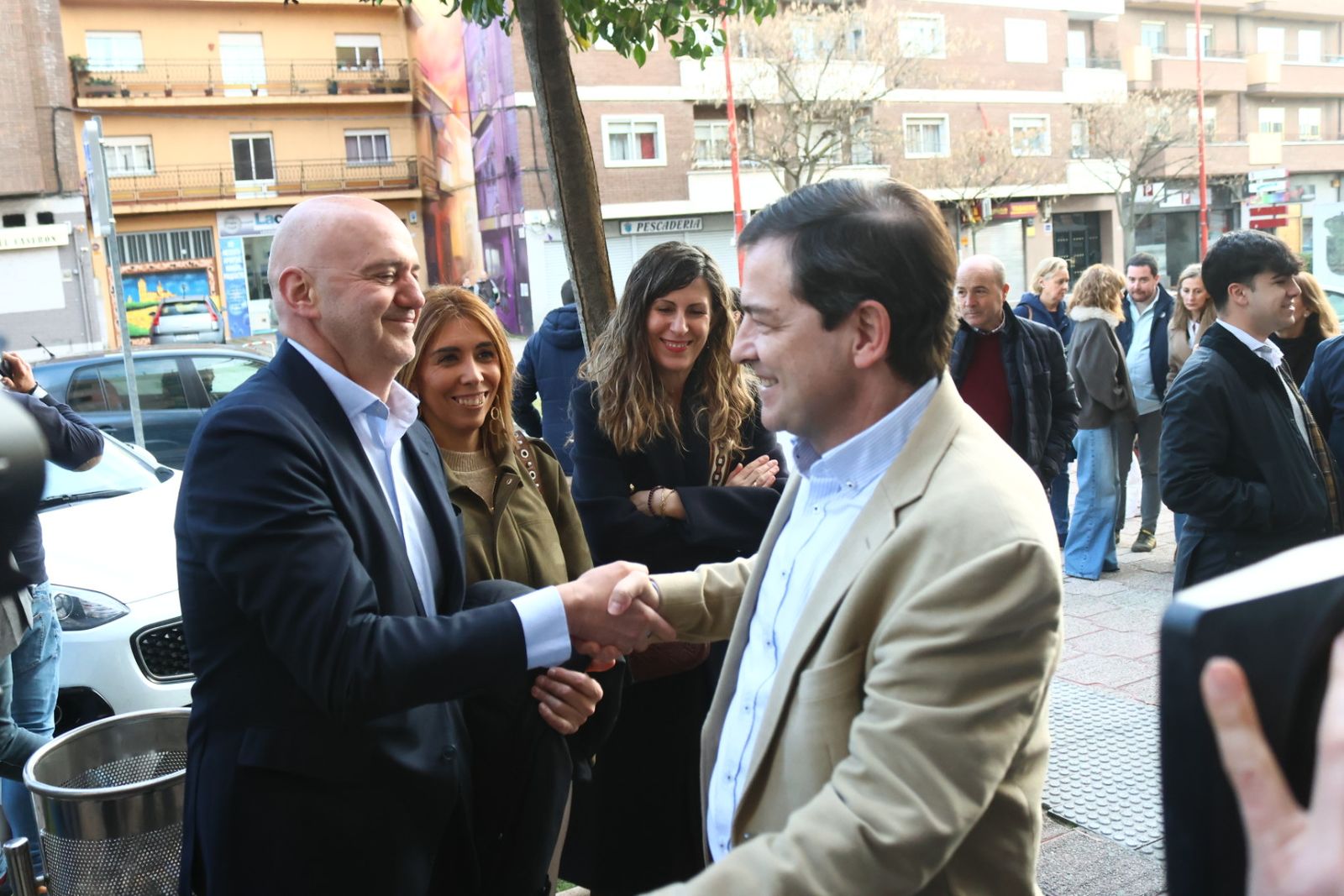 Alfonso Fernández Mañueco visita Santa Marta