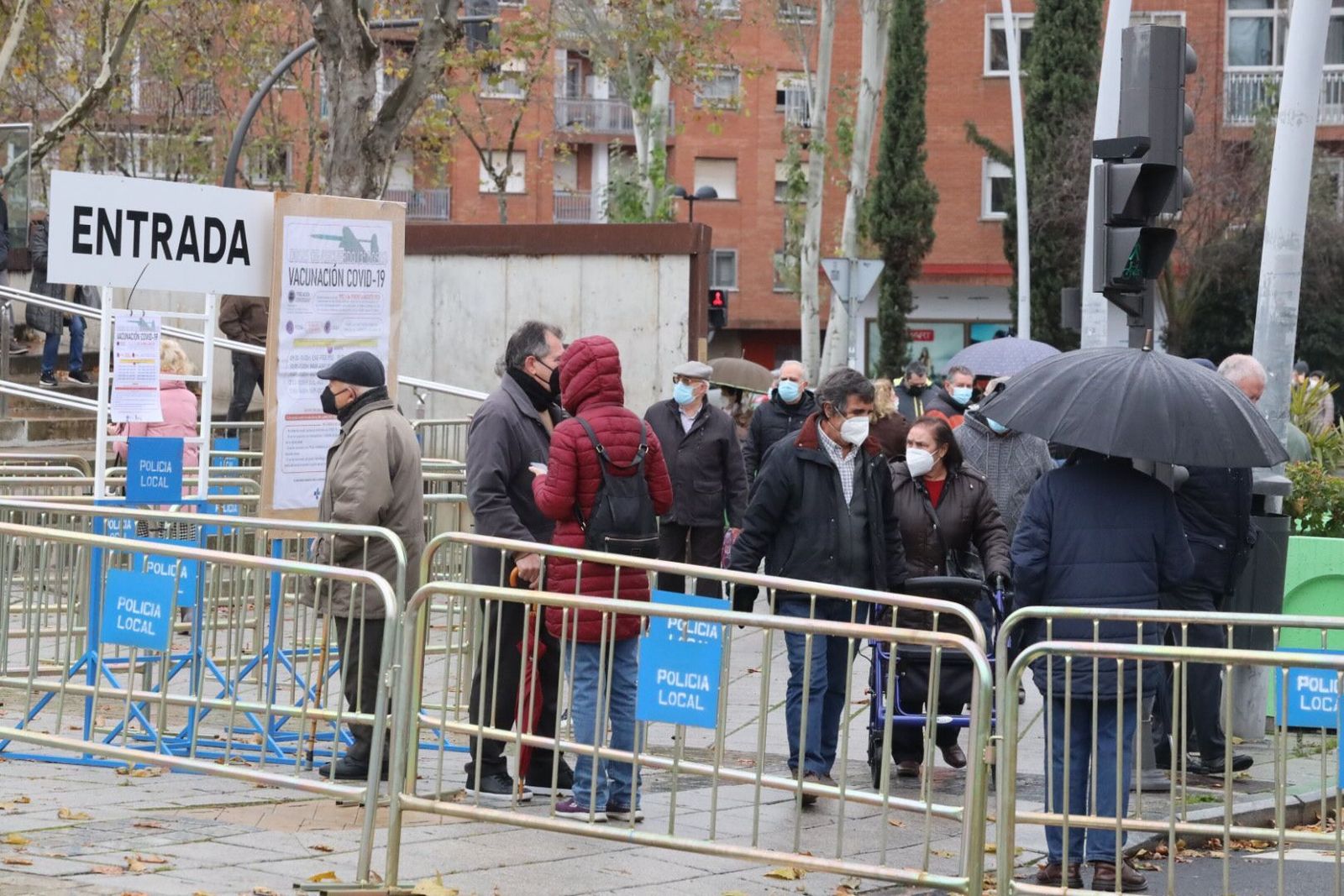El Multiusos reabre como vacunódromo para inocular las dosis de refuerzo contra la covid