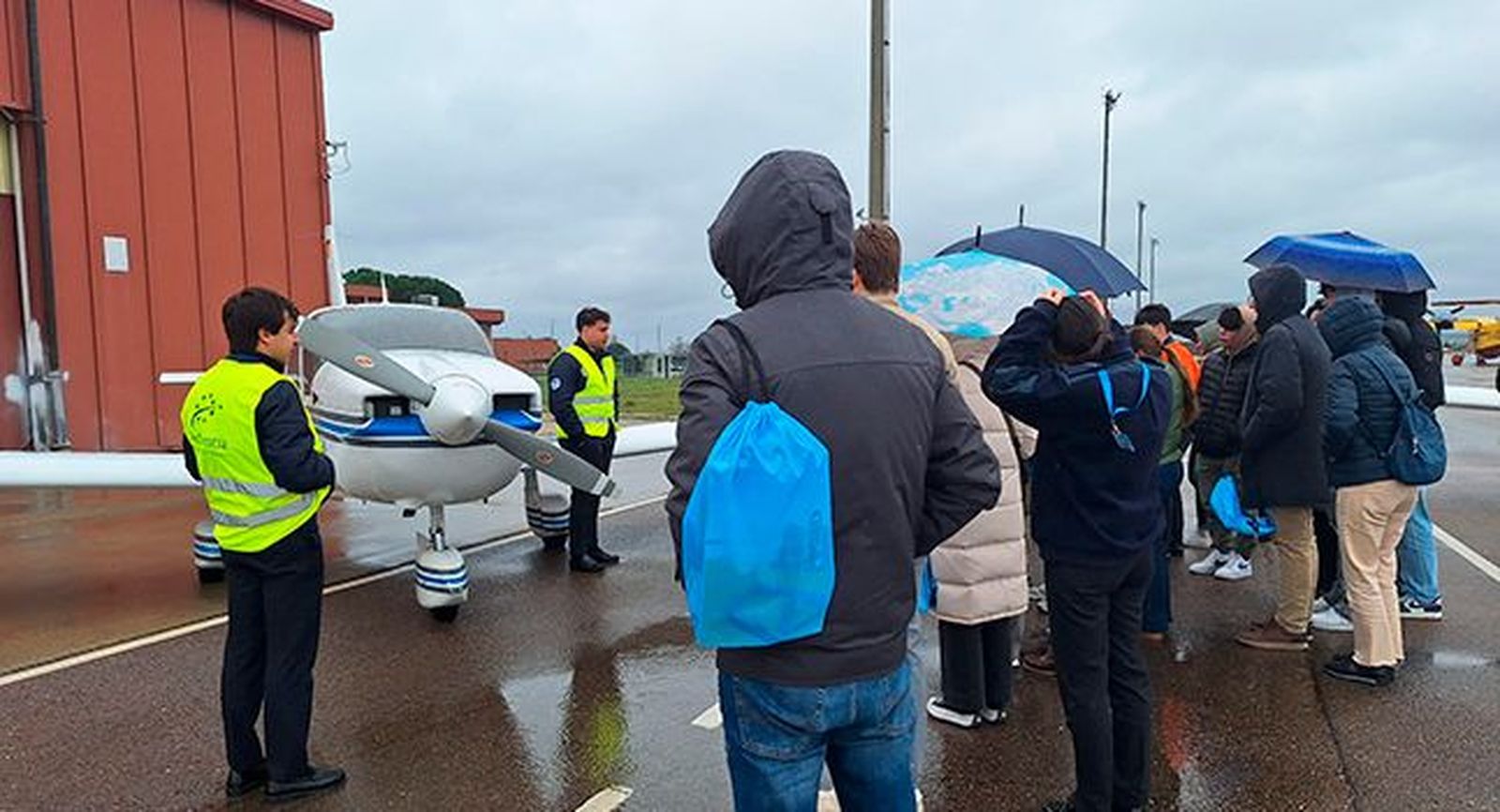 La Escuela de Pilotos Universidad de Salamanca bate récords de asistencia en su jornada de puertas abiertas