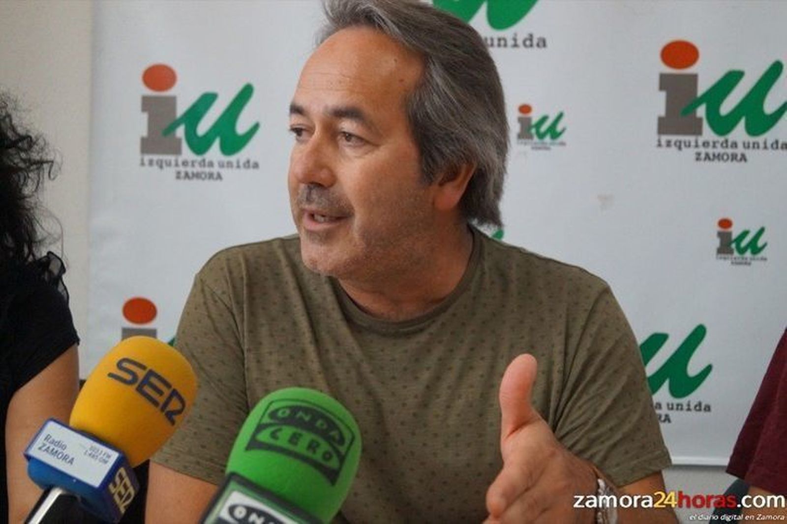 IU asegura que las condiciones de Eulen para el contrato de limpieza son "inviables"