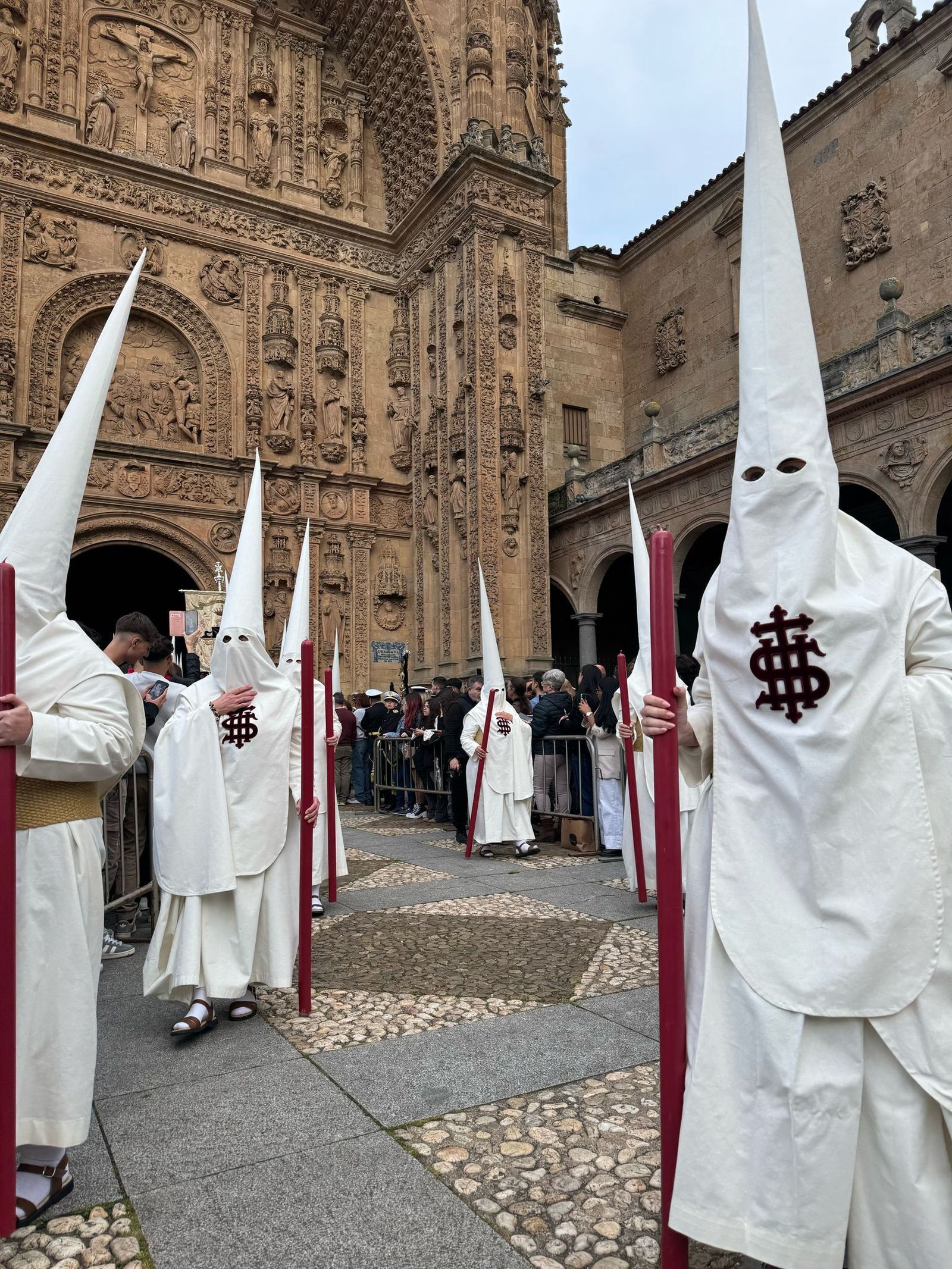 procesion-cofradia-penitencial-del-rosario-1