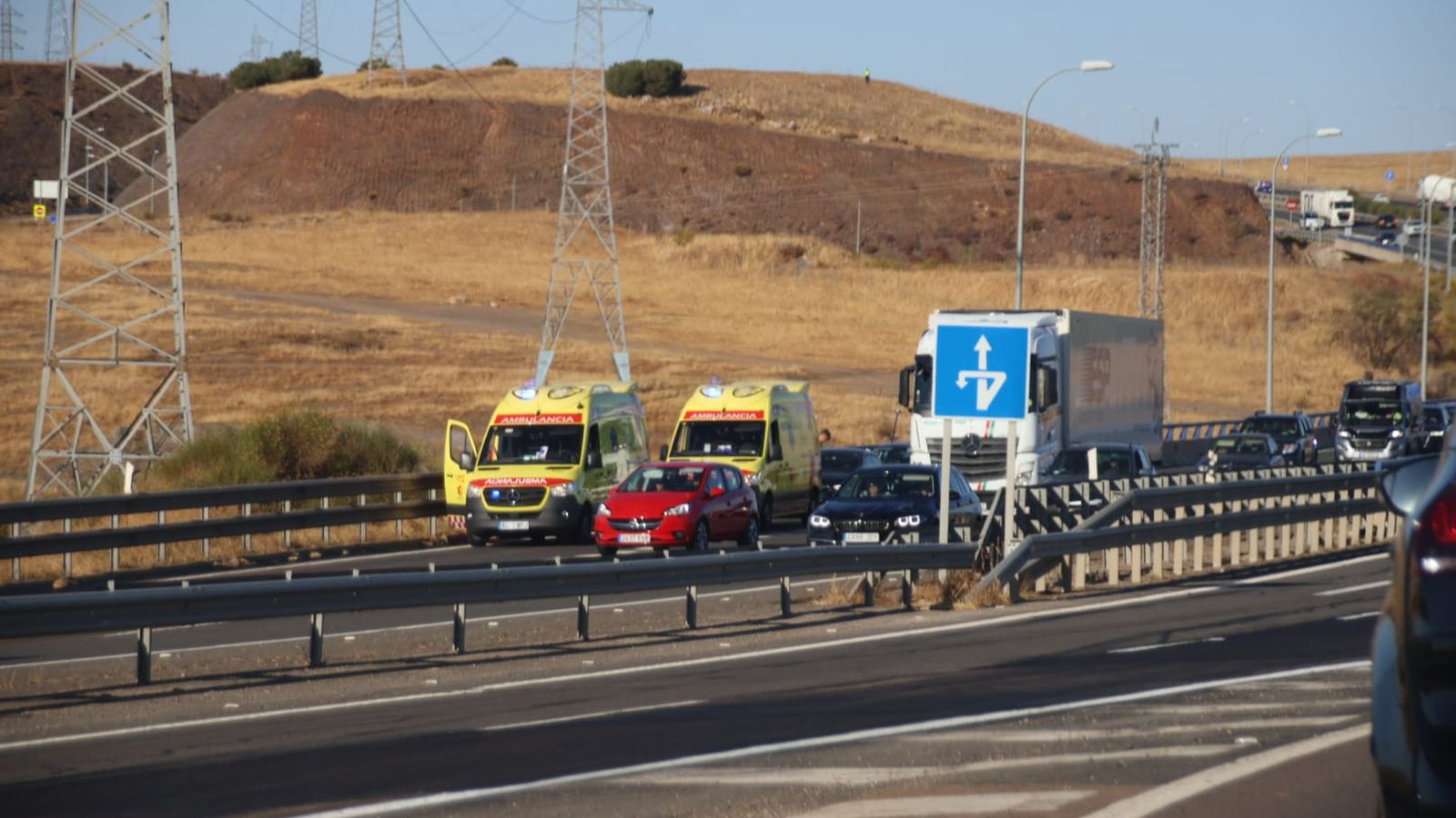 Colisión  de dos turismos en la A-62