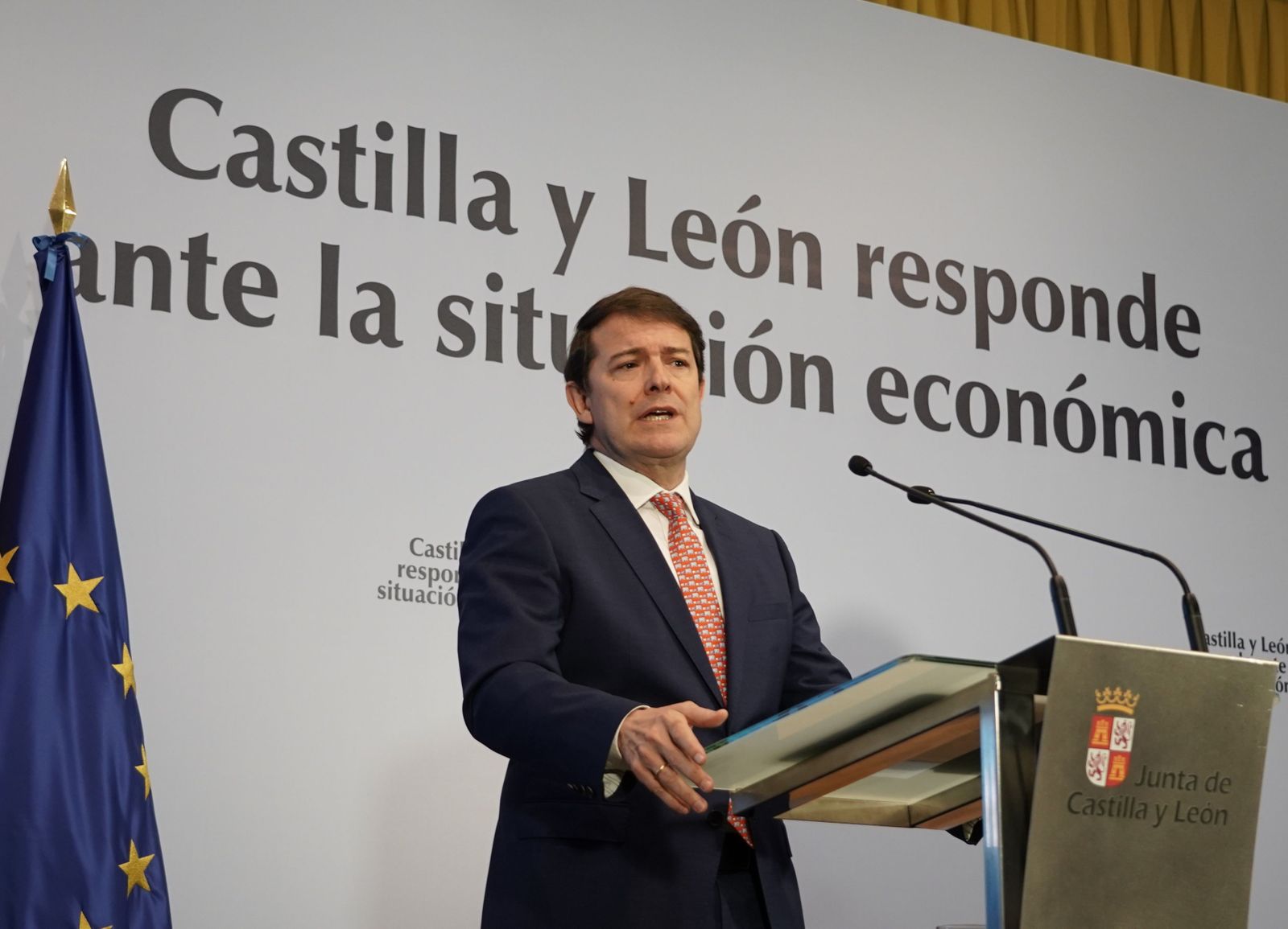 Alfonso Fernández Mañueco durante una rueda de prensa | Agencia ICAL