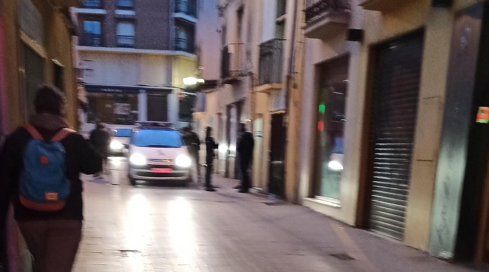 Intervención de los policías en la vivienda