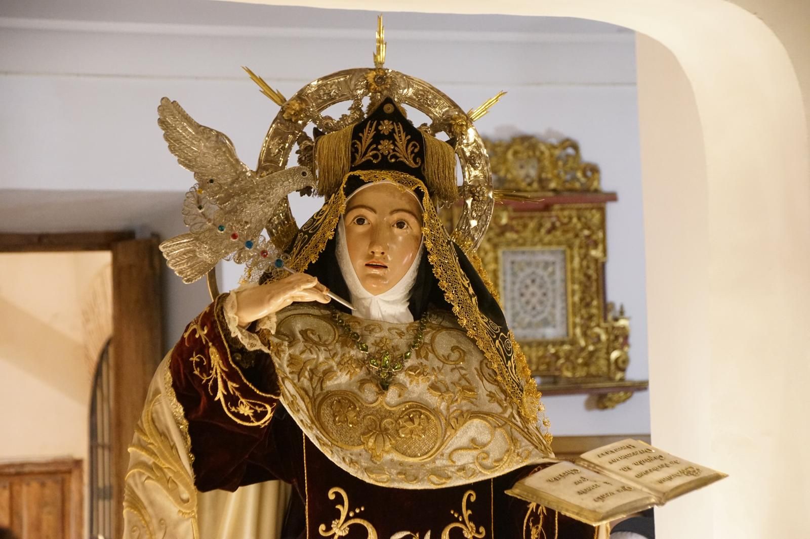 Procesión del regreso a clausura de Santa Teresa de Jesús