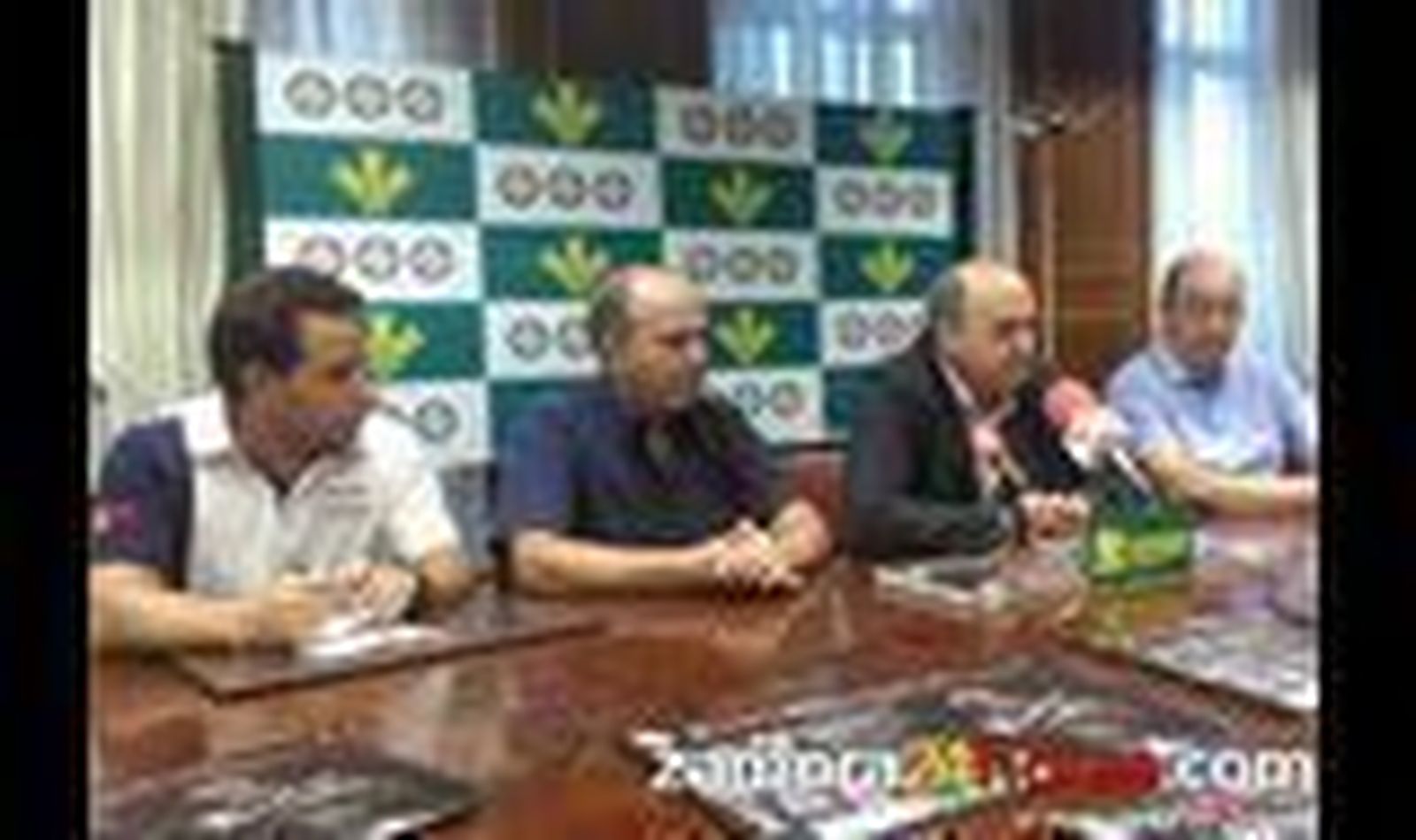 El pádel, protagonista en el Club Náutico