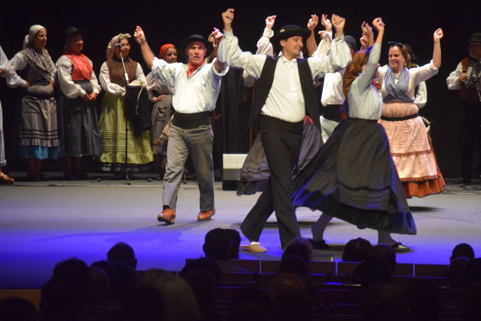gala-de-clausura-del-festival-internacional-de-folklore-de-zamora-70
