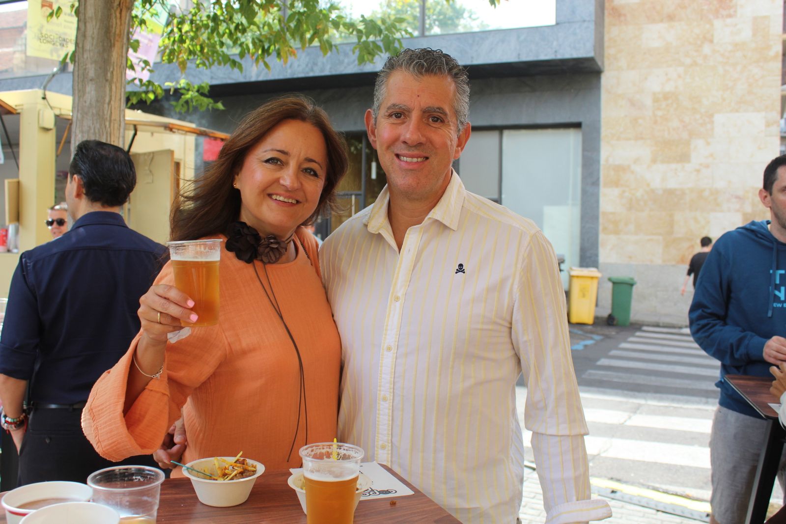 Ambiente en la Feria de Día en el mediodía de este viernes