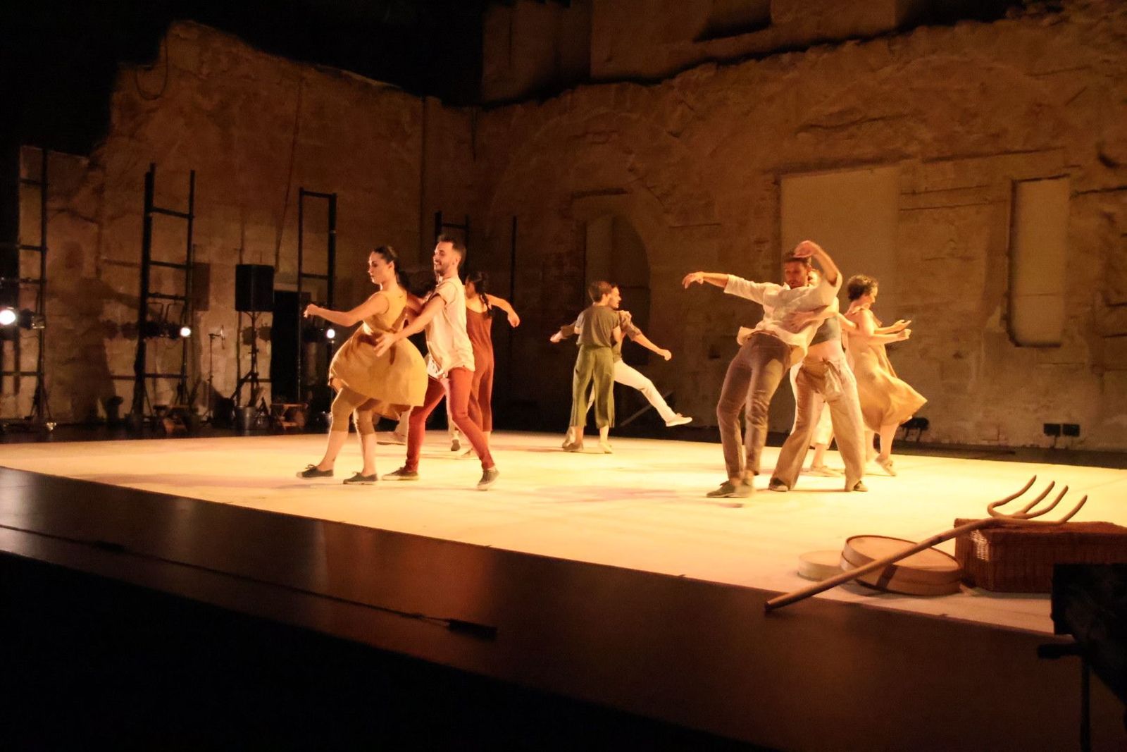 inauguración del II Festival Internacional de Folclore Ciudad de Salamanca. Foto de archivo