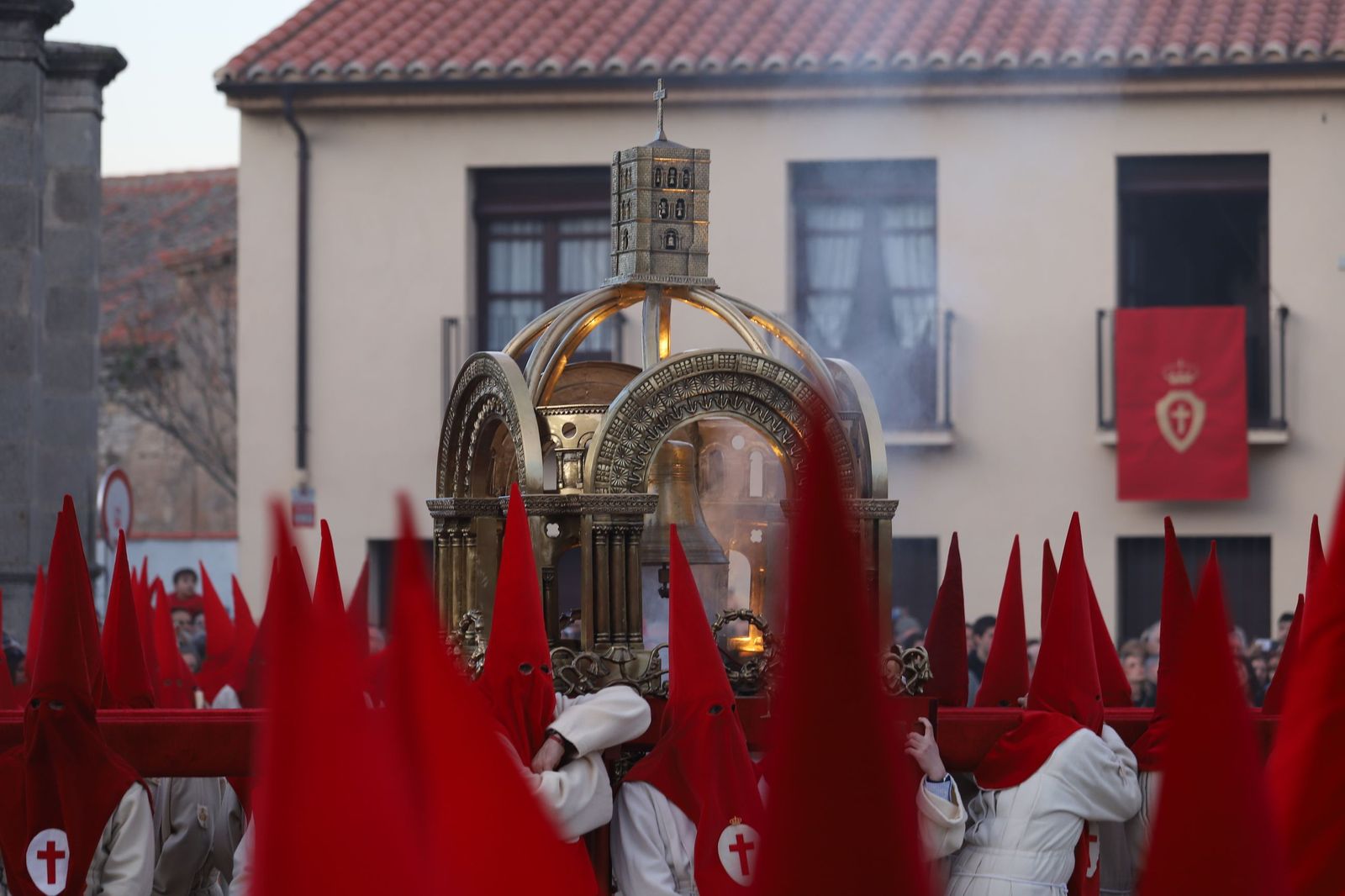 GALERÍA | Revive en imágenes la procesión del Silencio