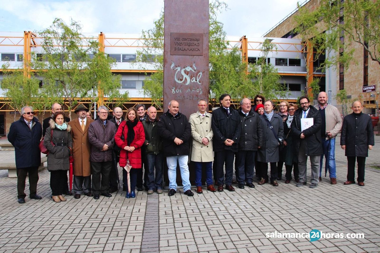 Tótem conmemorativo del VIII Centenario6