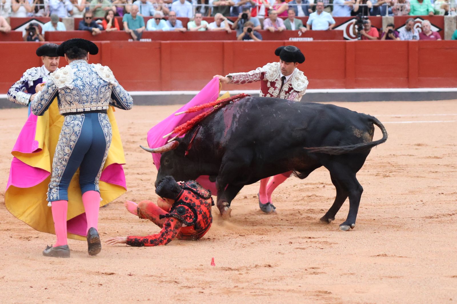 Ismael Martín, Marco Pérez y el aclamado regreso de Morante de la Puebla: su paso por La Glorieta en imágenes