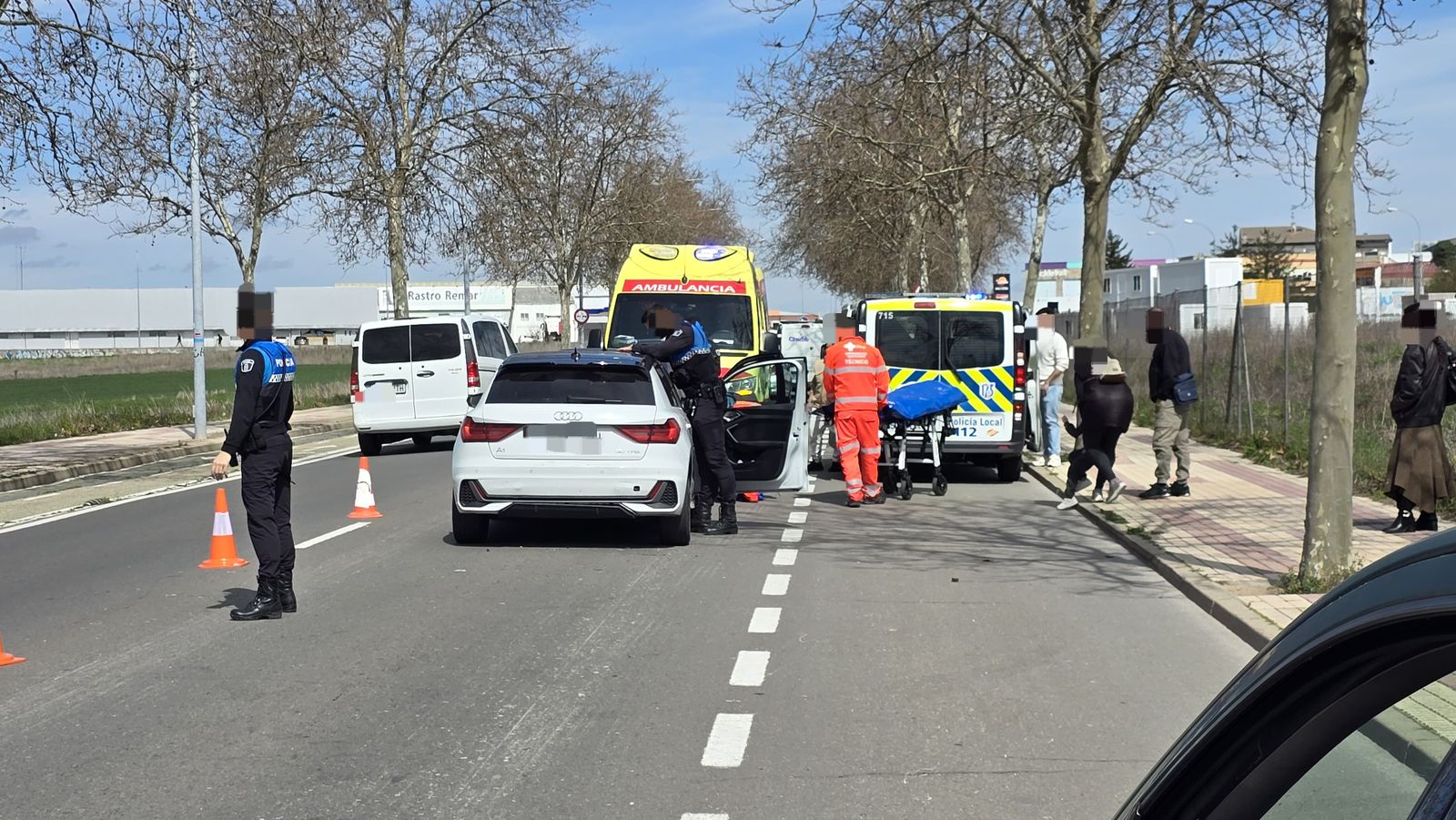 Colisión entre tres turismos en la avenida de San Agustín. Fotos Andrea M (3)