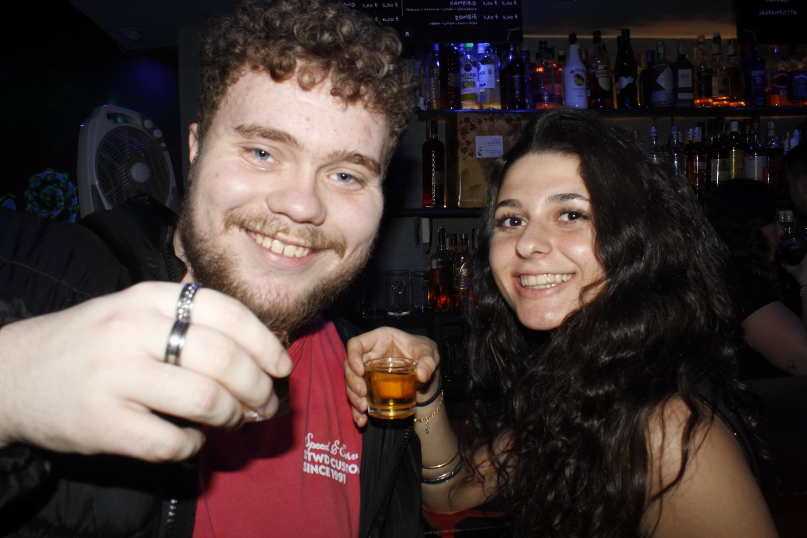 Salamanca de noche, sábado 8 de marzo