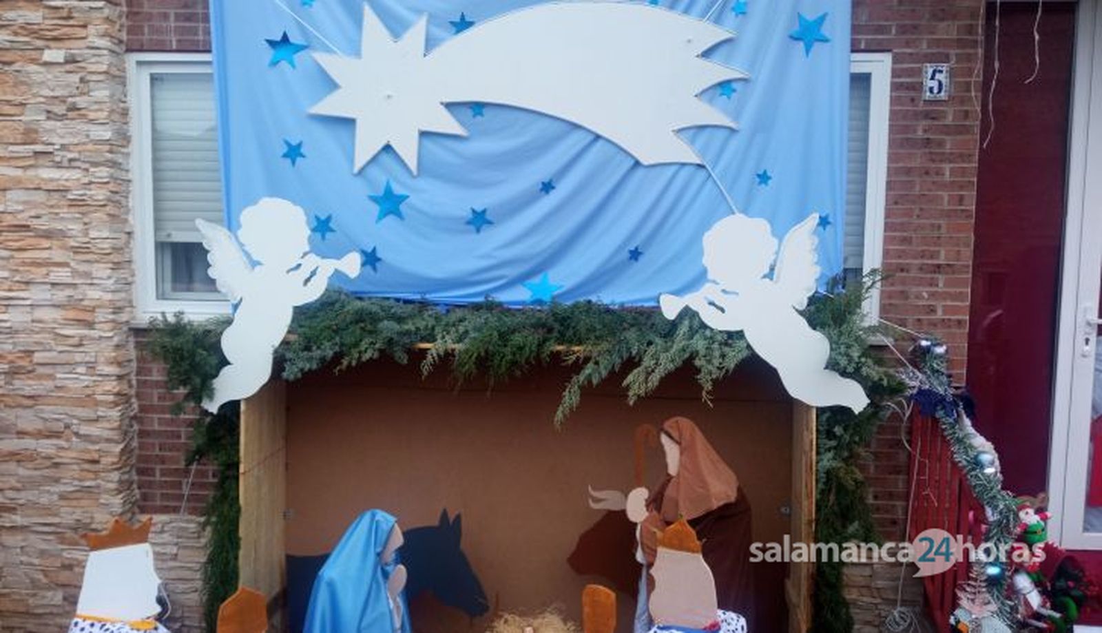 J.M.S.T. Decoración navideña en una vivienda de Aldearrubia (3)