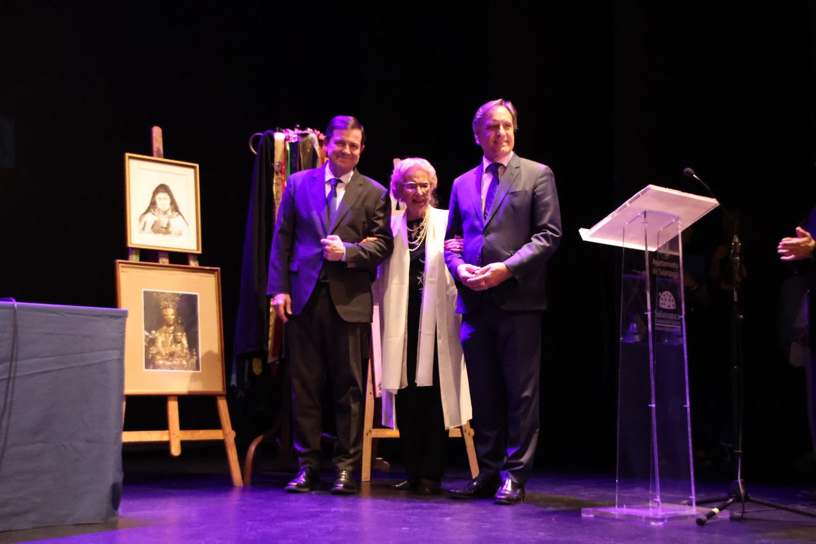 Salamanca rinde homenaje a Pilar Fernández Labrador