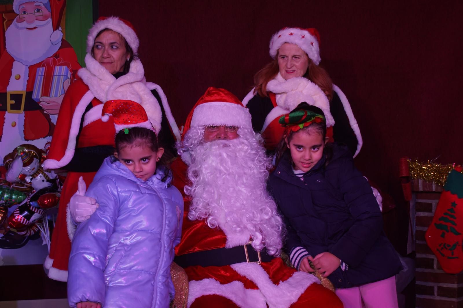 El Encinar recibe la visita de Papa Noel