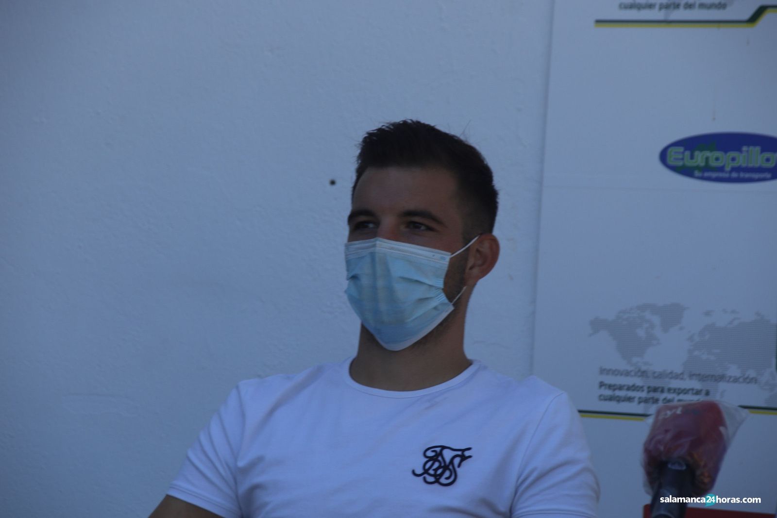 Deco en su presentación con el Guijuelo