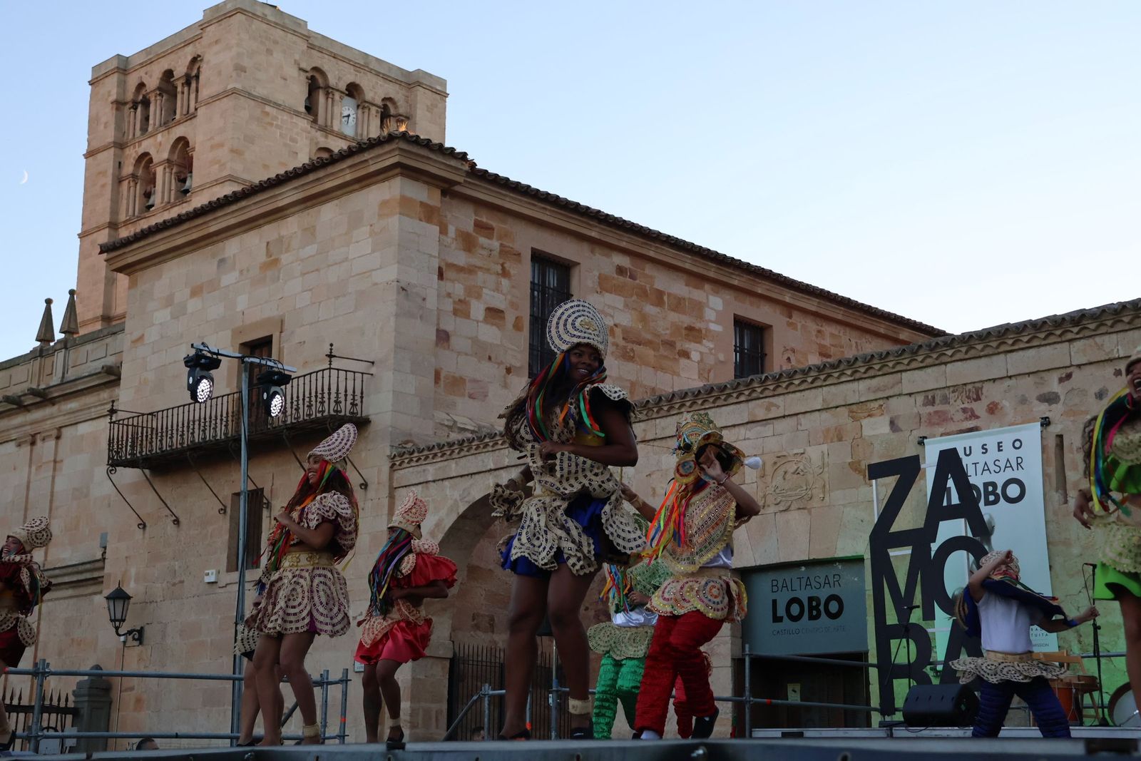 clausura-del-festival-internacional-de-folklore-de-zamora-52