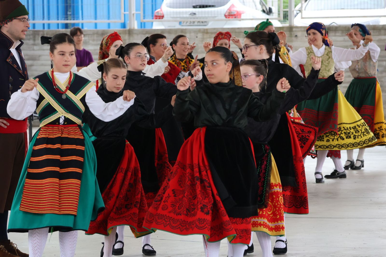 actuacion-fin-de-curso-de-la-escuela-de-baile-dona-urraca-36